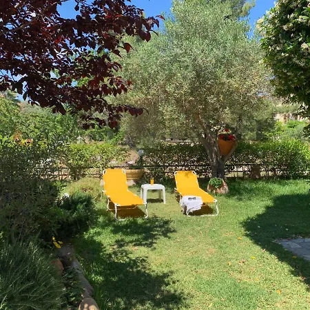 Summer House *